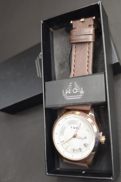 TOMI T-071 Coffee Gold Royal Dial Watch